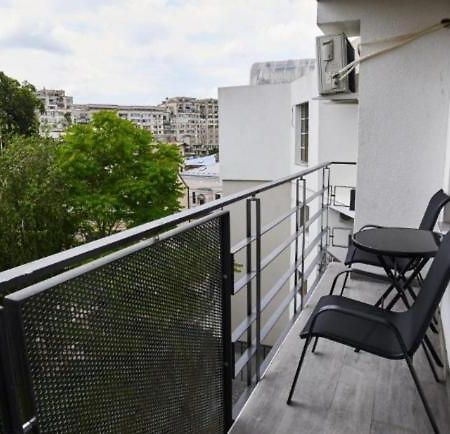 Apartament De Lux باكاو المظهر الخارجي الصورة